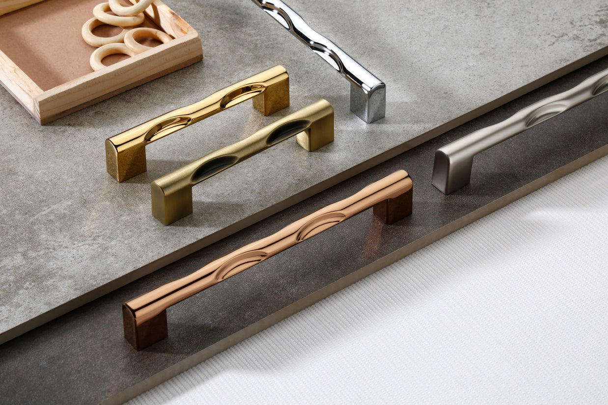 Cabinet Pull Handle Zinc - 539 G