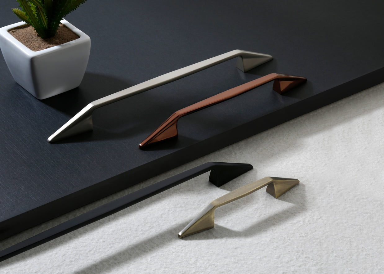 Cabinet Pull Handle Zinc - 557 G