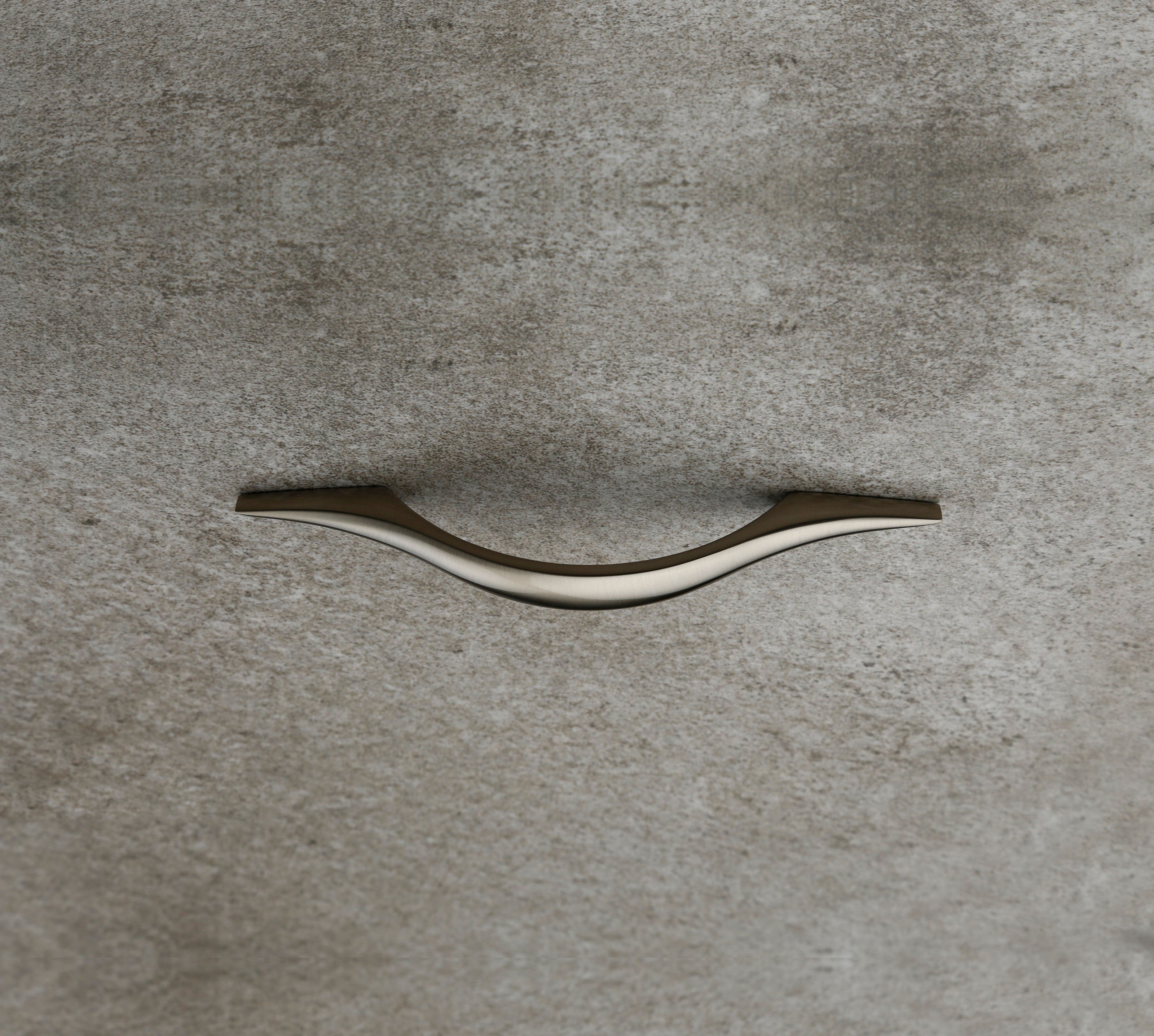 Cabinet Pull Handle Zinc - 560 H