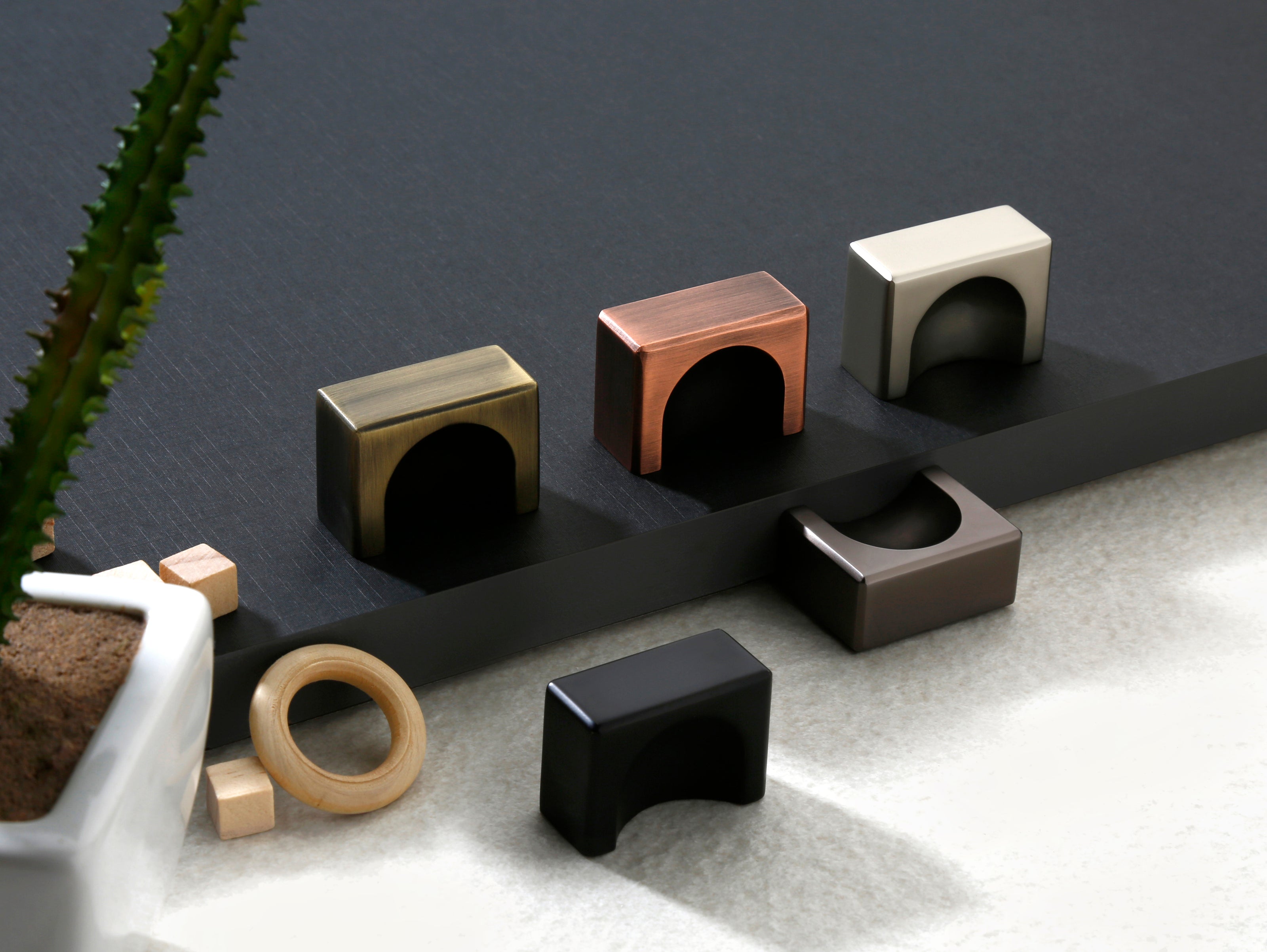 Cabinet Knobs Zinc - 637 G